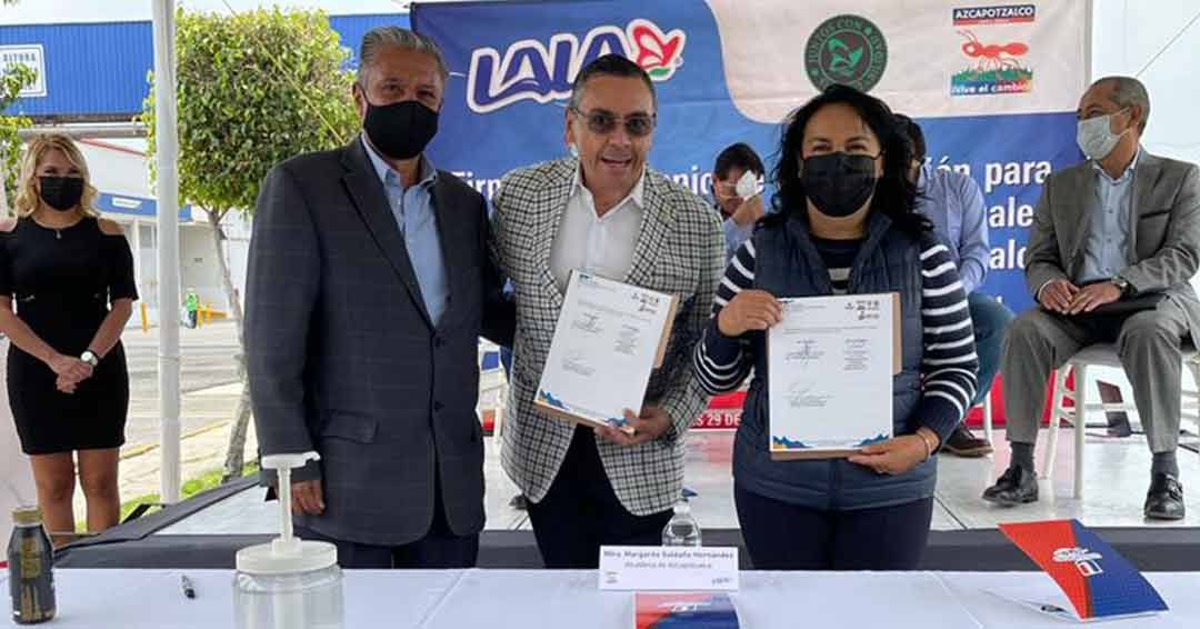 {"id":4,"photo":"CP-PRENSA-IMG-CONT-4-1661893971.jpg","description":null,"position_order":null,"status":"publicado","created_at":"2022-08-30T21:12:51.000000Z","updated_at":"2022-08-30T21:12:51.000000Z","pivot":{"gallerizable_id":190,"photo_id":4,"gallerizable_type":"Modules\\BlogTranslatable\\Entities\\Post"}}