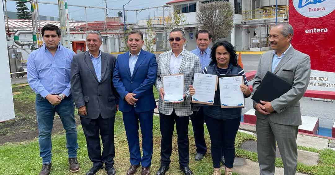 {"id":5,"photo":"CP-PRENSA-IMG-CONT-5-1661893976.jpg","description":null,"position_order":null,"status":"publicado","created_at":"2022-08-30T21:12:56.000000Z","updated_at":"2022-08-30T21:12:56.000000Z","pivot":{"gallerizable_id":190,"photo_id":5,"gallerizable_type":"Modules\\BlogTranslatable\\Entities\\Post"}}